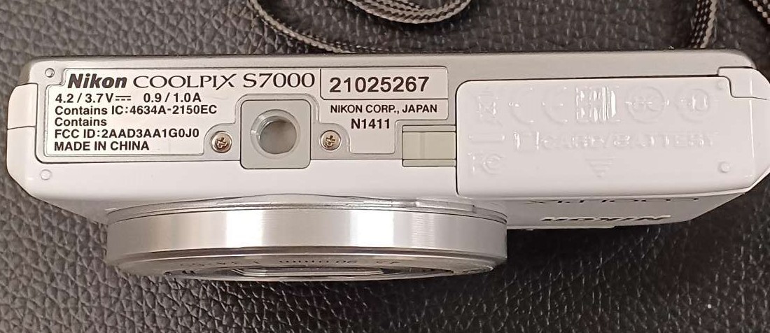 #9503　☆美品☆ Nikon ニコン COOLPIX クールピクス S7000 ホワイト コンパクトデジタルカメラ_画像8