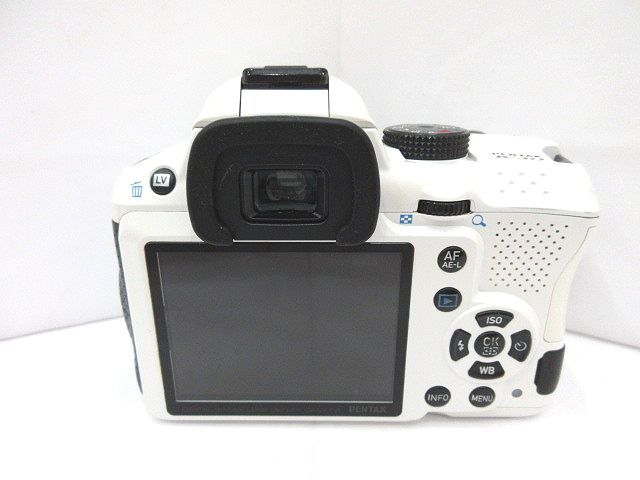 ☆PENTAX ペンタックス K-30 デジタル一眼レフカメラ ボディ ホワイト 動作未確認 ジャンク品 中古 現状渡し☆_画像2