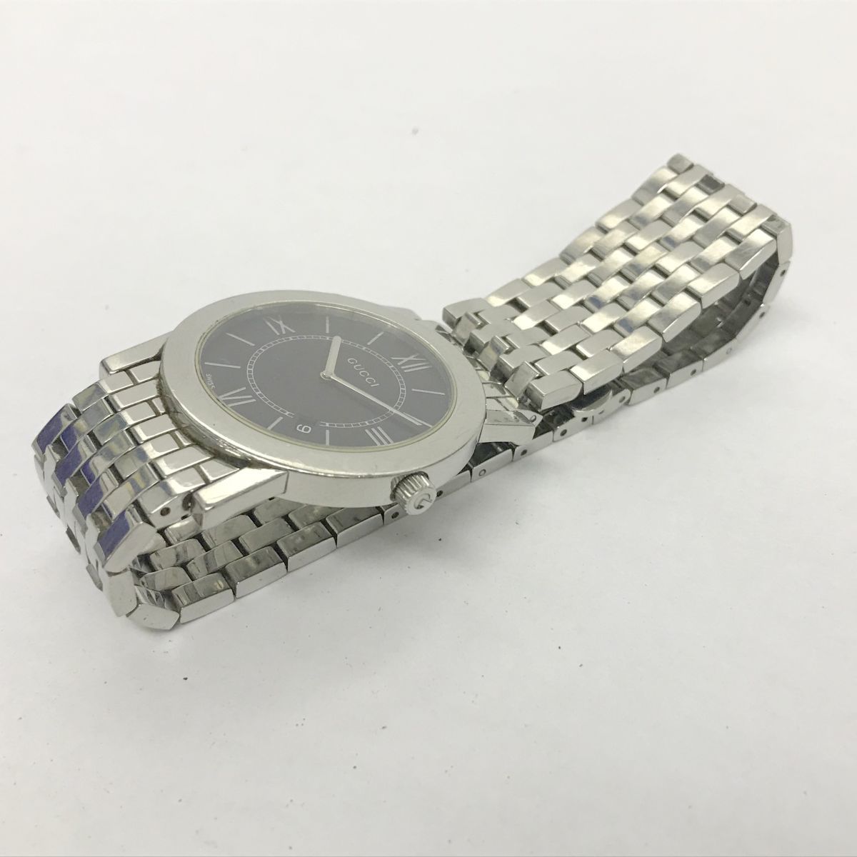 Z293-K44-2365◎ 【電池交換済み】GUCCI グッチ 腕時計 5200M.1 ラウンド ブラック文字盤 メンズ クオーツ デイト 稼働 ⑯_画像2