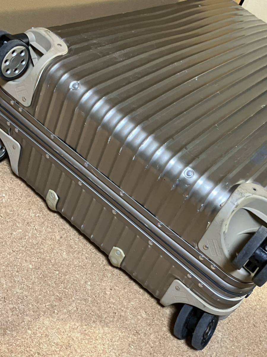 RIMOWA TOPAS TITANIUM 4輪 945.77 98L リモワ トパーズ チタニウム スーツケース_画像8