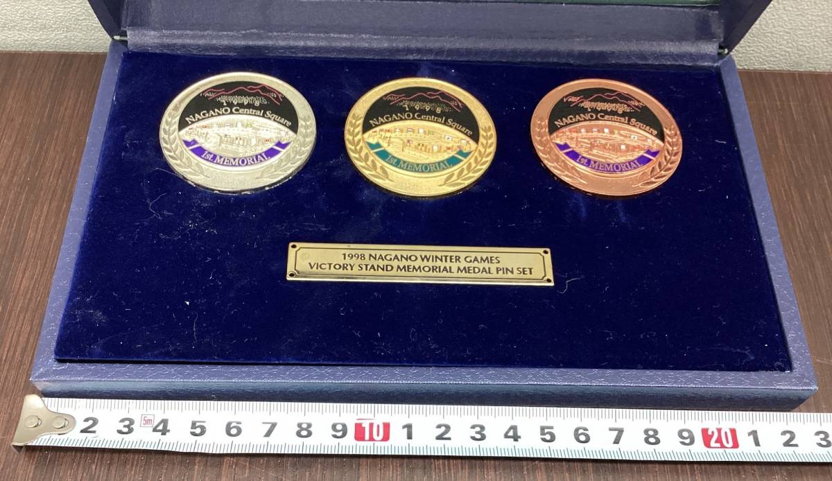 【＃6734】 長野オリンピック 1998 NAGANO WIMTER GAMES VICTORY STAND MEMORIAL MEDAL PIN SET 表彰台記念メダル ピンバッチ セット_画像8