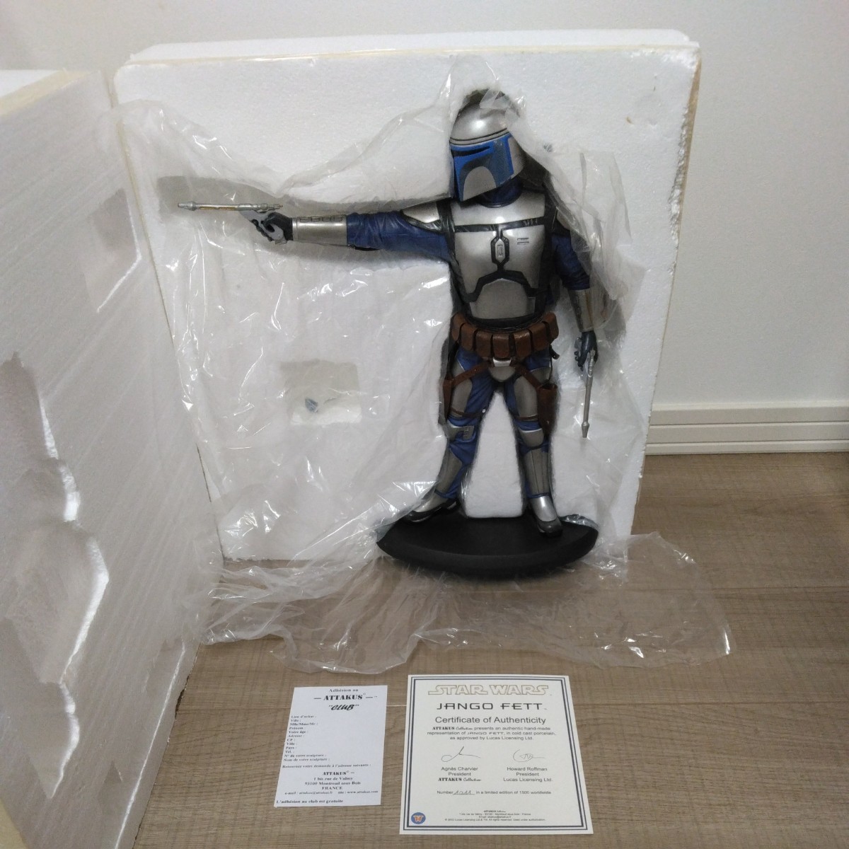 ATTAKUS スターウォーズ JANGO FETT 世界限定1500体 STAR WARS ATTAKUS スターウォーズ JANGO FETT 世界限定1500体 STAR WARS