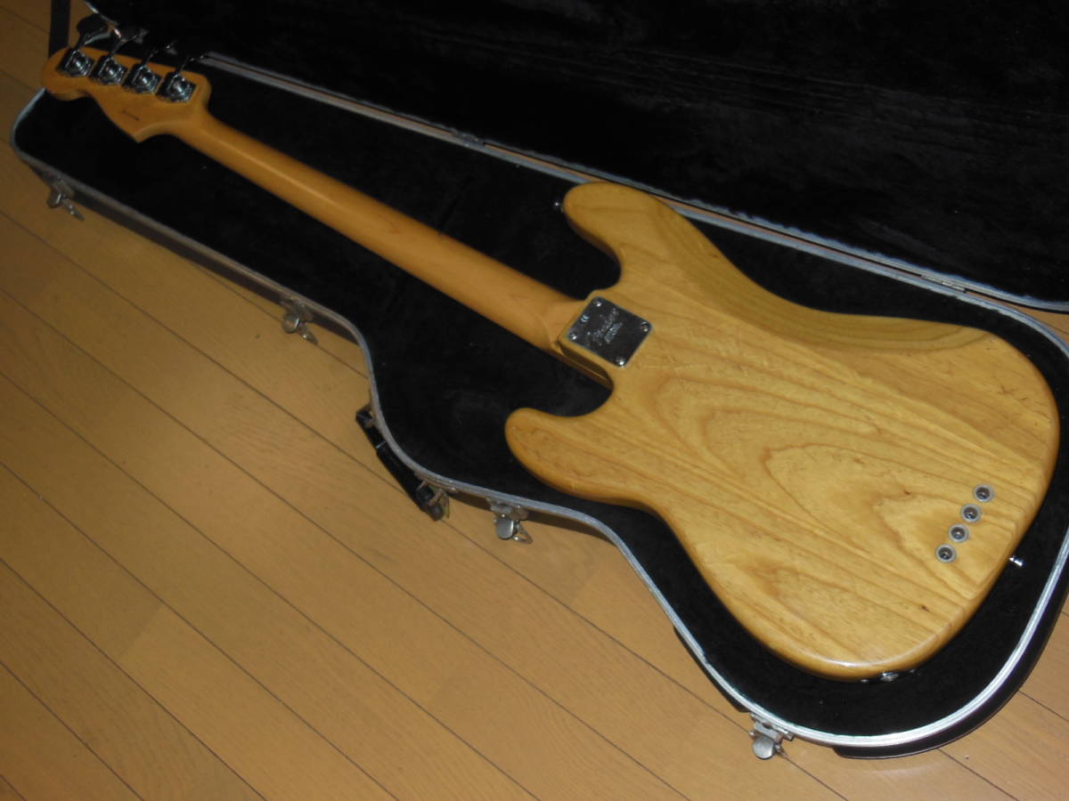 Fender USA フェンダー　precsion Bass PJ 　アッシュ　専用Ｈケース付き_画像4