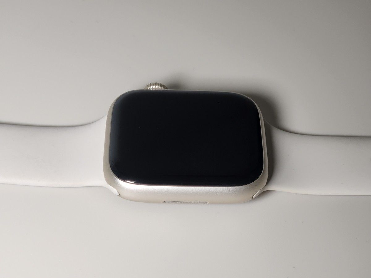 Apple Watch Series 8 MNK73J/A Cellular GPS 45mm スターライト Apple Watch Series 8 MNK73J/A Cellular GPS 45mm スターライト