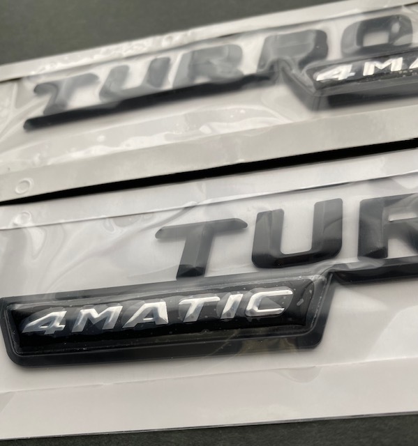 TURBO 4MATIC ステッカー 黒 山型ロゴ メルセデスベンツ エンブレム 立体 3Dステッカー サイド フェンダー マットブラック 左右セットの画像2