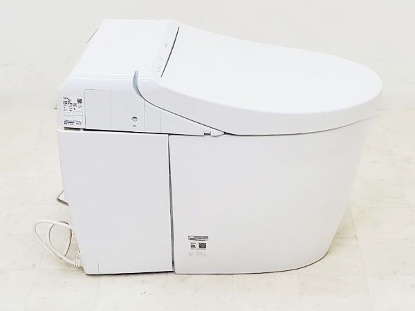 【展示未使用品】2022年製 TOTO ウォシュレット一体型便器NJ1/タンクレストイレ TCF998/CS387B/NW1/ホワイト/リモコン有/P5284_画像5