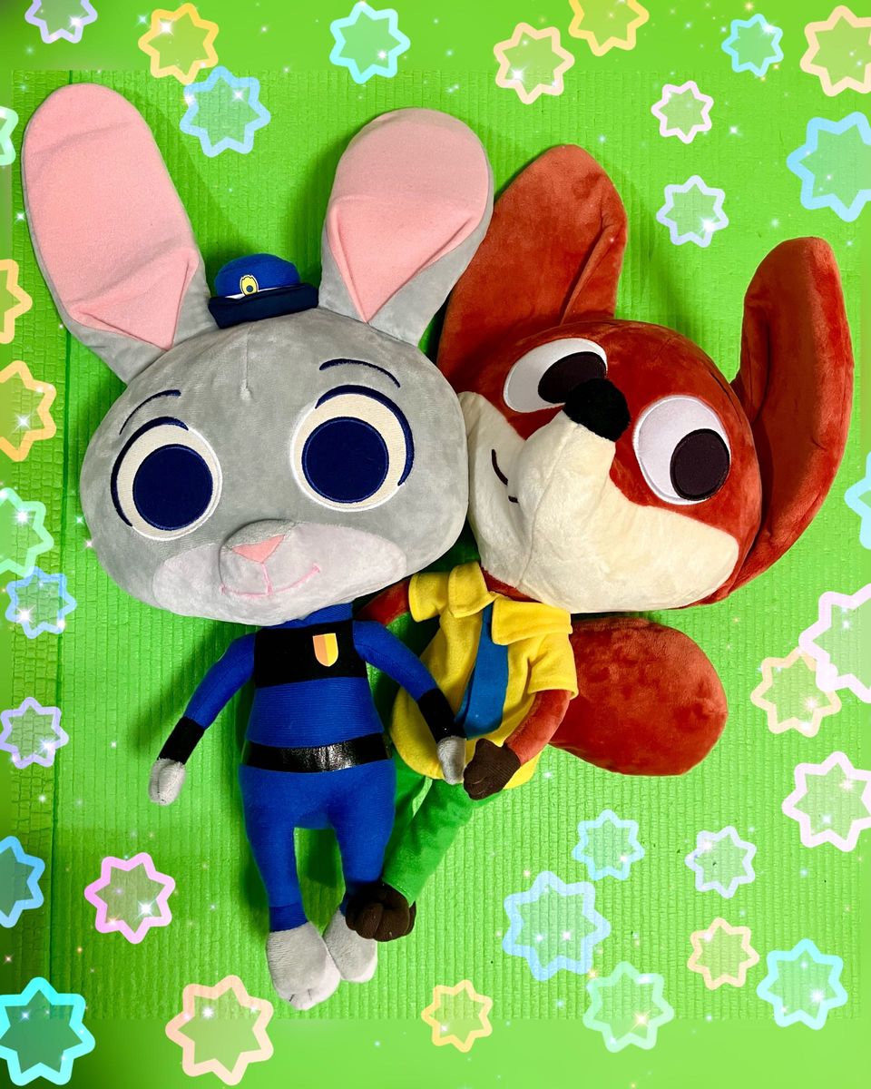 ディズニー　ズートピア　ニックワイルド　ぬいぐるみ  Disney zootopia  NICK WILDE 特大ぬいぐるみ　美品