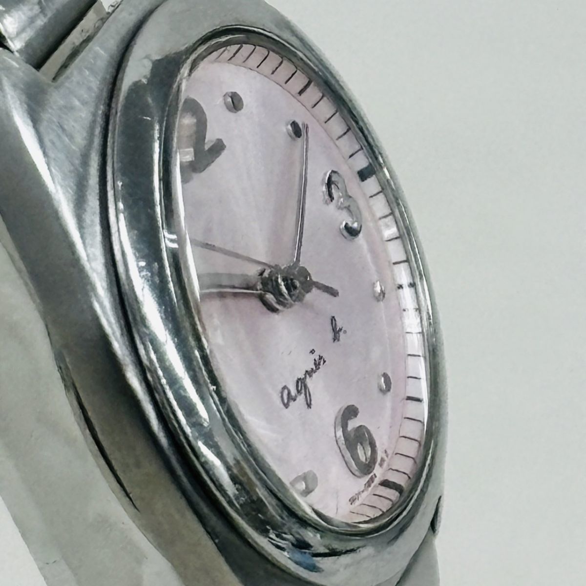 G301-H7-3609◎agnes b. アニエスベー 1N01-0AM0 370599 クォーツ レディース リューズ動作確認済み 腕時計 腕回り約15.5cm 直径約2cm_画像3
