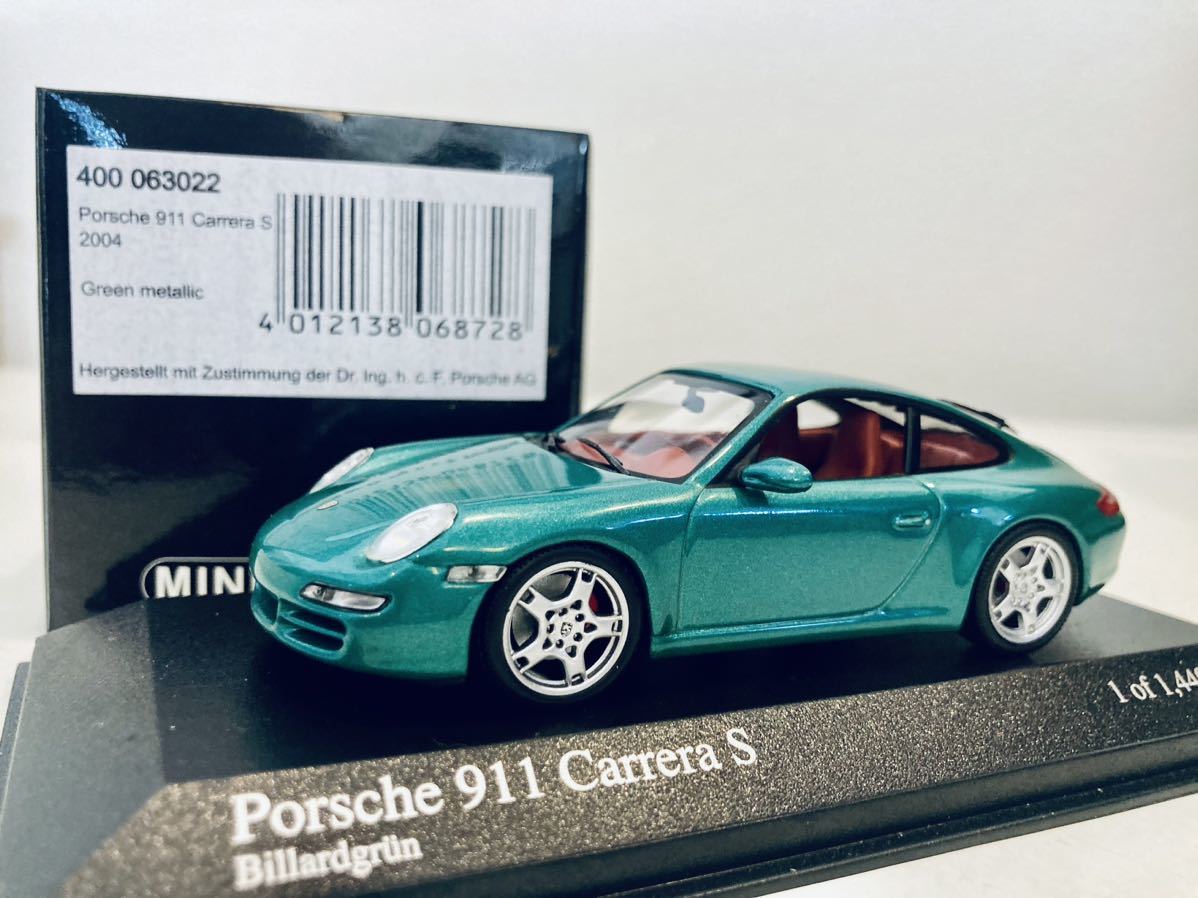 【送料無料】1/43 Minichamps ポルシェ 911 カレラS (997) 2004 Green metallic_画像1
