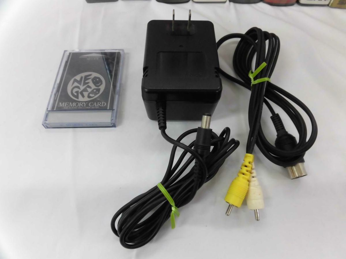 25 送120サ 1225%B12 NEOGEO 本体セット ＆ ソフトセット 中古品_画像4