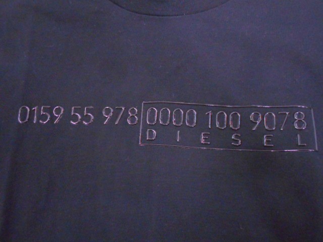 67 送60サ 1214%D09 DIESEL ディーゼル メンズ 立体ロゴ半袖Tシャツ サイズXL 中古品_画像3
