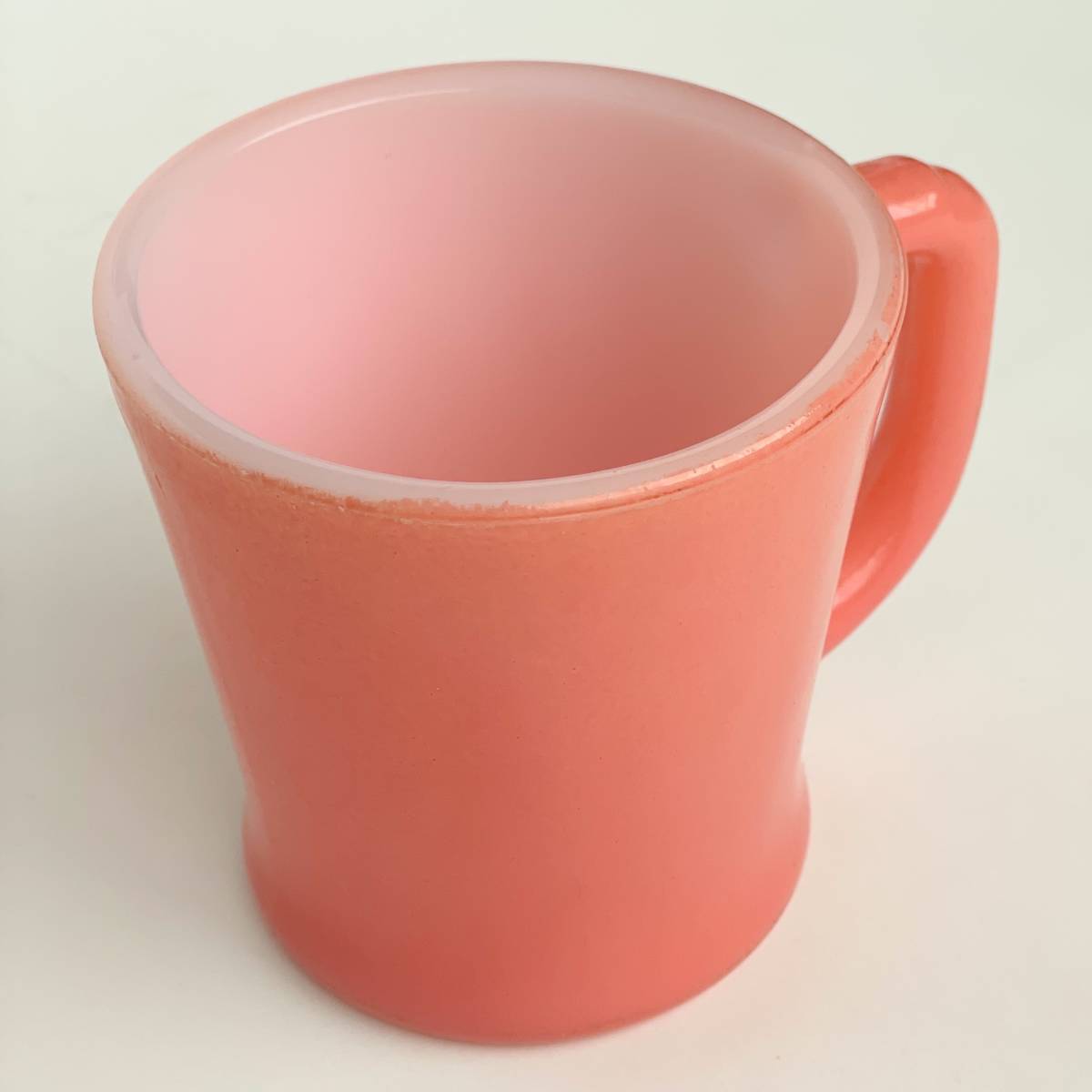 FIRE KING ファイヤーキング 濃いピンク 桜色 マグカップ Dハンドル ヴィンテージ 耐熱 ミルクグラス アメリカ製_画像5