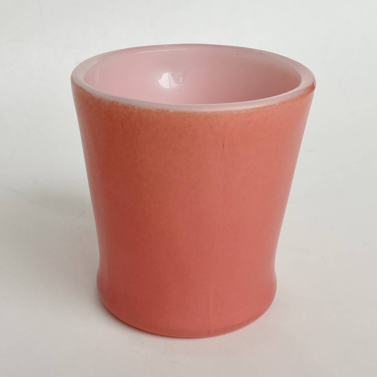 FIRE KING ファイヤーキング 濃いピンク 桜色 マグカップ Dハンドル ヴィンテージ 耐熱 ミルクグラス アメリカ製_画像2