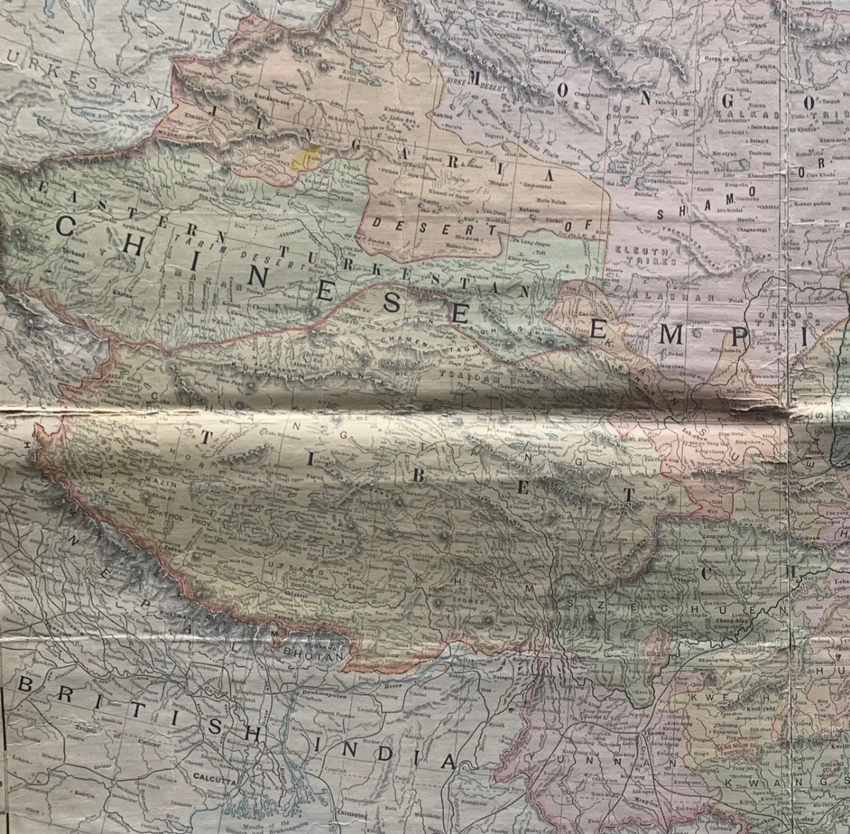 【超貴重】1901年美国Rand, McNally社製作中華帝国地図、布質材料、含満州、蒙古、新疆、チベット(西藏)、大清王朝の基本的版図、66×48 cm_画像6