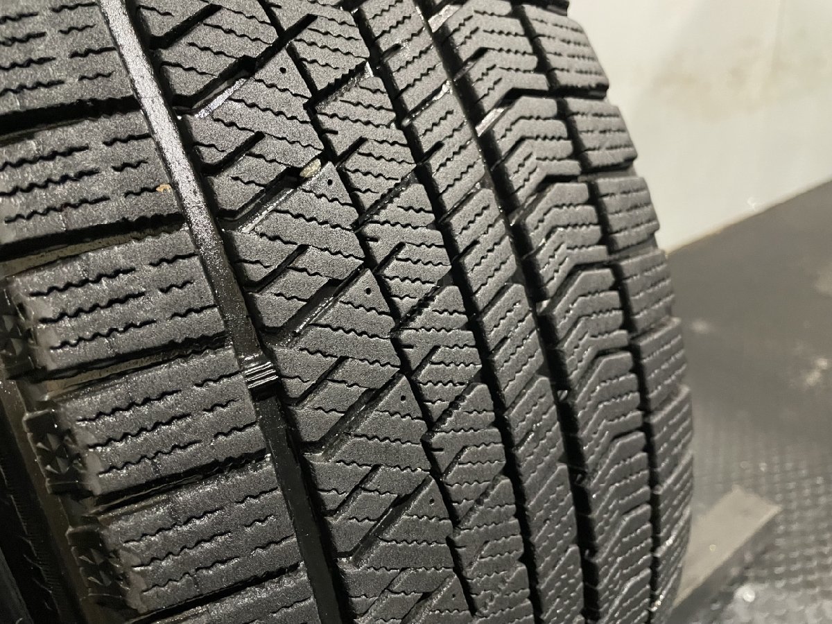 BS BRIDGESTONE BLIZZAK VRX2 235/40R19 19インチ スタッドレス 4本 バリ溝 レクサス/ESハイブリット等　(MTI430)_画像6