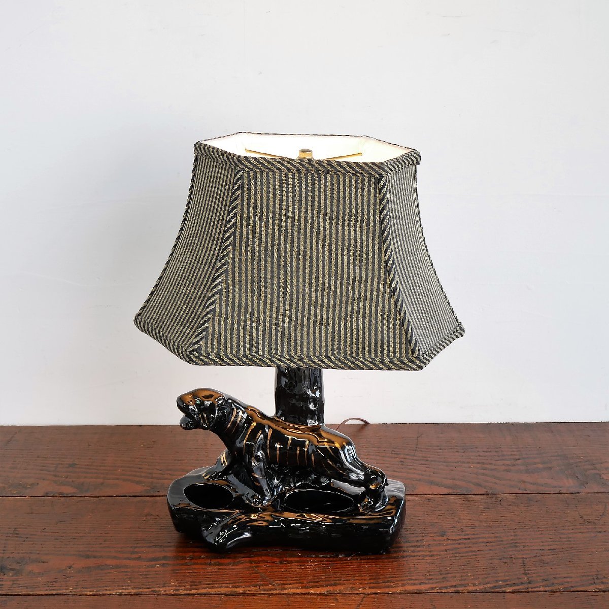 1950's アメリカアンティーク ブラックパンサー テーブルランプ フィフティーズ 照明 黒豹 陶器製 ロカビリー インテリア #502-27-178