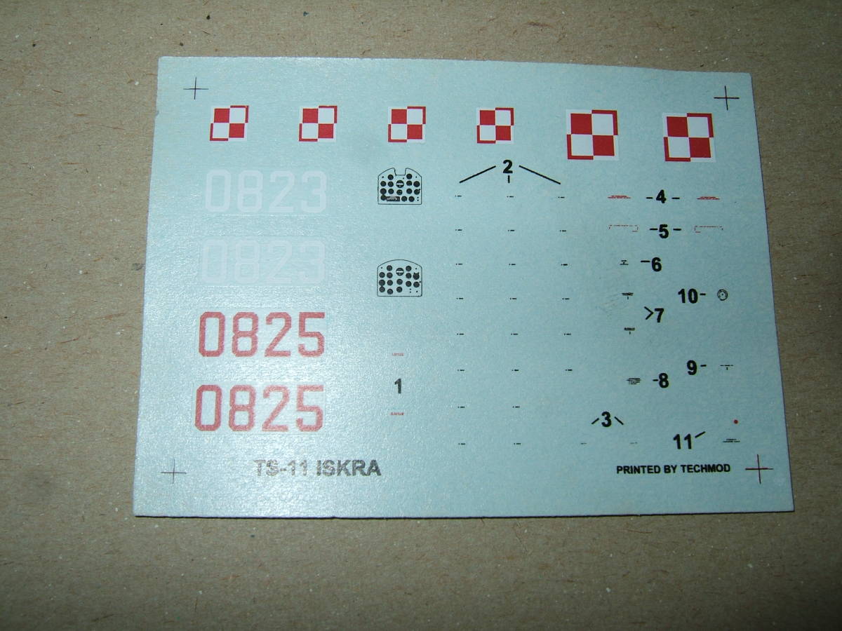 1/72　マスター　TS-11　ISKRA　200BR　　　　　　　　　　2F-3_画像2