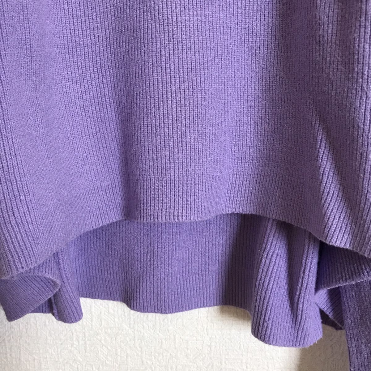FTY 薄手 ニット Mサイズ パープル 紫 長袖 Ｖネック ゆったり セーター 長袖