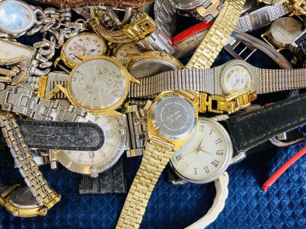 kmx02▼腕時計 メンズ レディース ウォッチ 5㎏以上大量おまとめ 未稼働 ジャンク時計▼_画像8
