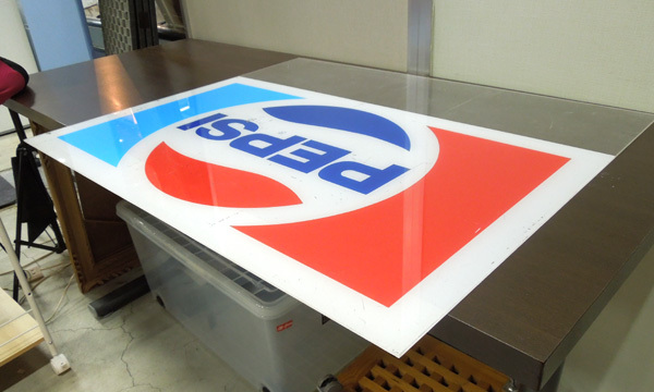 PEPSI COLA ロゴ 片面 アクリル板 看板 サイン アメリカン ペプシコーラ 札幌市 新道東店_画像2