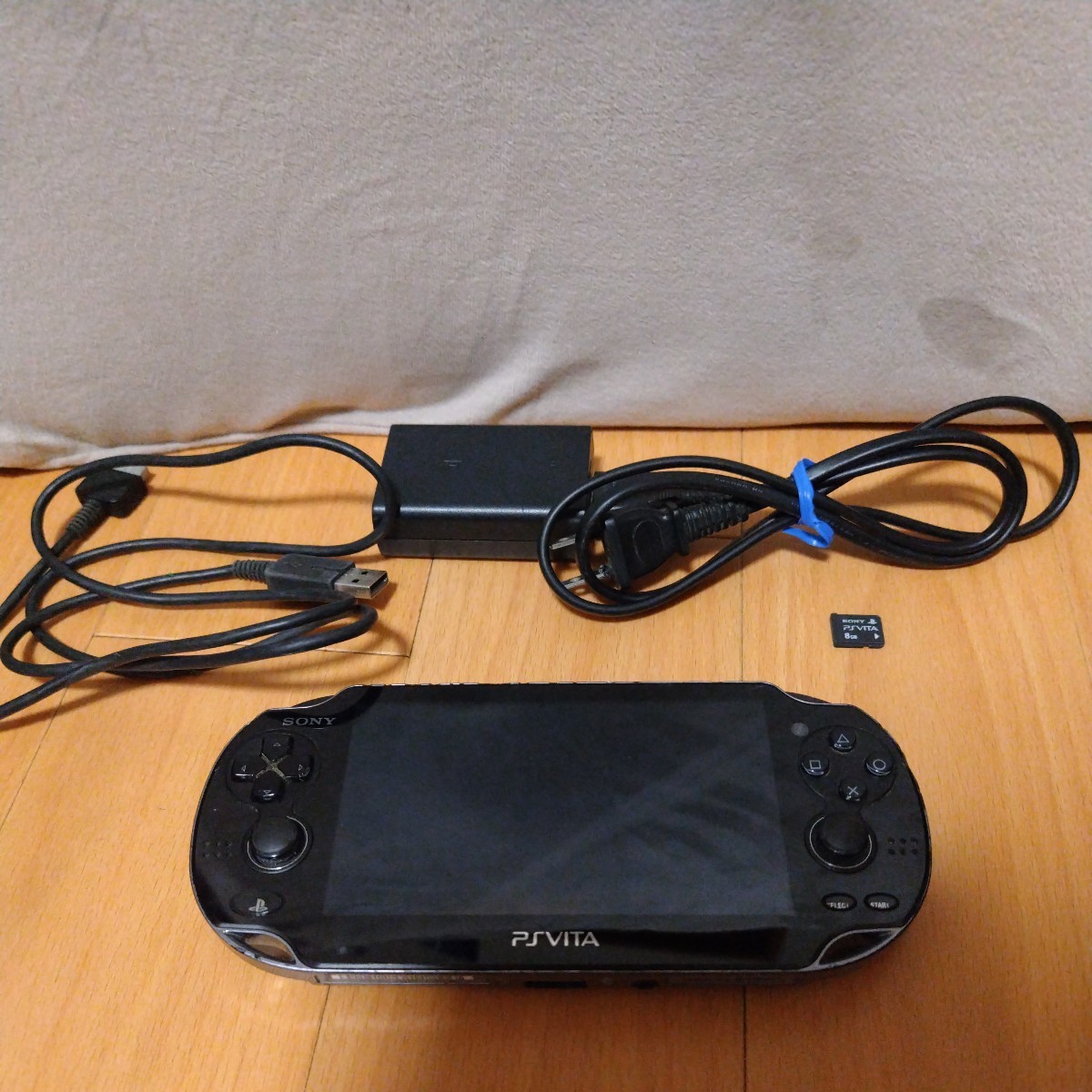 人気 SONY ソニー PS Vita PlayStation Vita PCH-1100 ブラック PSVITA 本体 メモリーカード セット