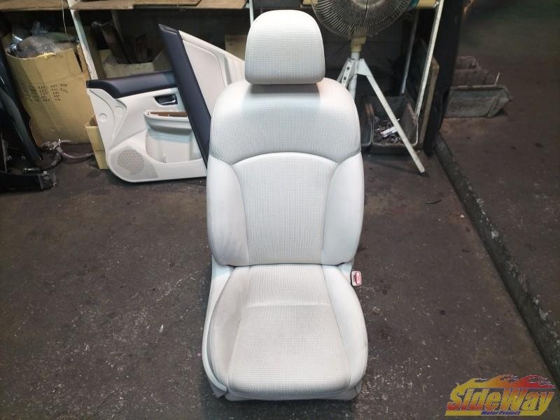 V_ Impreza Sports (GP7) оригинальный автоматическое сиденье водительское сиденье сторона [B90S]