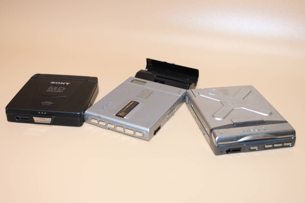動作品 SONY MZ-E33 MZ-E50 MZ-EP11 Portable MD Player WALKMAN　ソニー　ポータブルMDプレイヤー 再生確認済み　再生正常_画像7