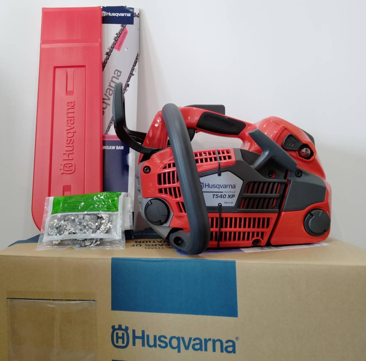 新製品　特別価格 新品 最新モデル ハスクバーナ 35cm T540 mark3　チェンソー　新型　チェンソー Hasqvarna
