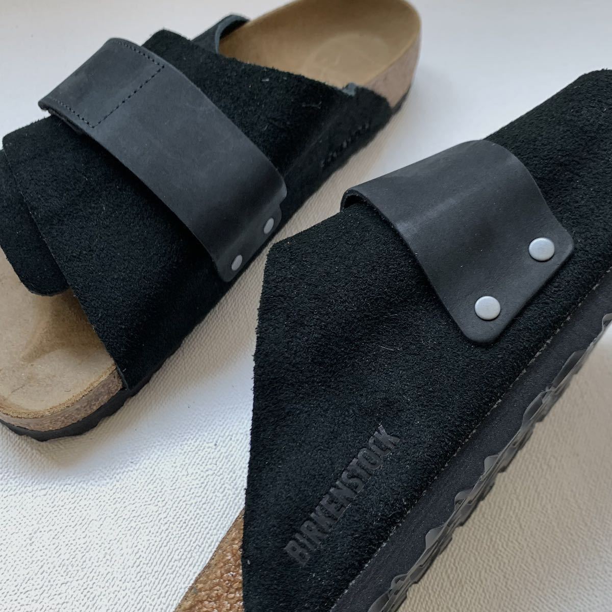 新品 BIRKENSTOCK ビルケンシュトック Kyoto キョウト ヌバック スエード レザー サンダル 43 定2.09万 28㎝ 黒 メンズ 1022350 送料無料_画像5