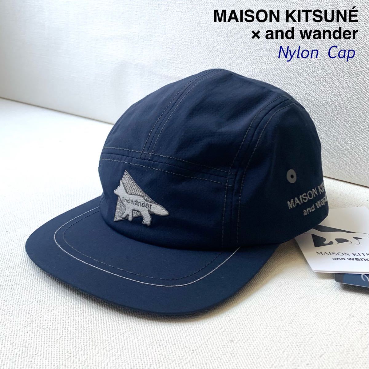 新品 and wander × Maison Kitsune アンドワンダー メゾンキツネ コラボ ロゴ キャップ 3186909 メンズ ユニセックス ネイビー 送料無料_画像1