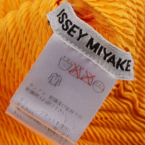 イッセイミヤケISSEY MIYAKE バイアスプリーツTシャツ オレンジM 【レディース】_画像10