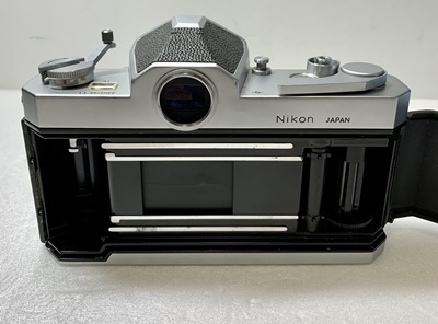 ジャンク扱い！！　シャッターOK！　Nikon 　ニコン　 Nikomat　 ニコマート 　FTN 　シルバー ボディ　35-70？　1：3.5-4.5_画像4