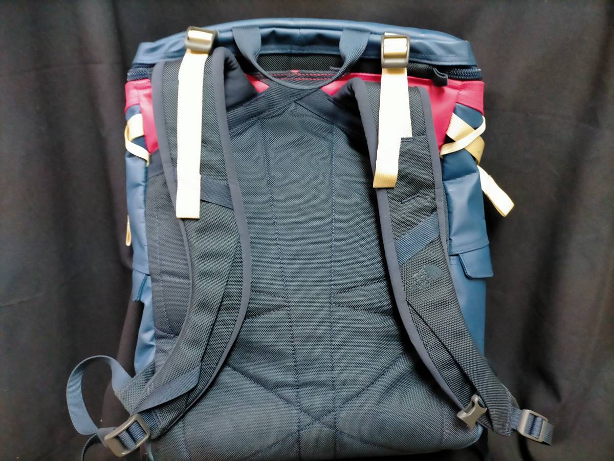 ★THE NORTH FACE ザ・ノースフェイス　リュック ヒューズボックス　NM81817 ネイビーピンク　Used_画像4