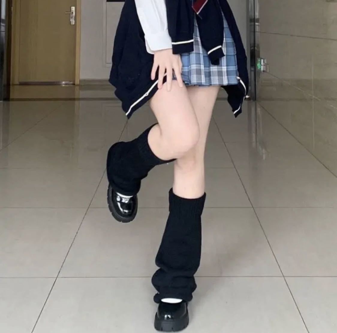 【2色セット】ルーズソックス　レッグウォーマー　白　黒　原宿　コスプレ　韓国　学生　制服　学校　通学　可愛い　おしゃれ　靴下　新品_画像5