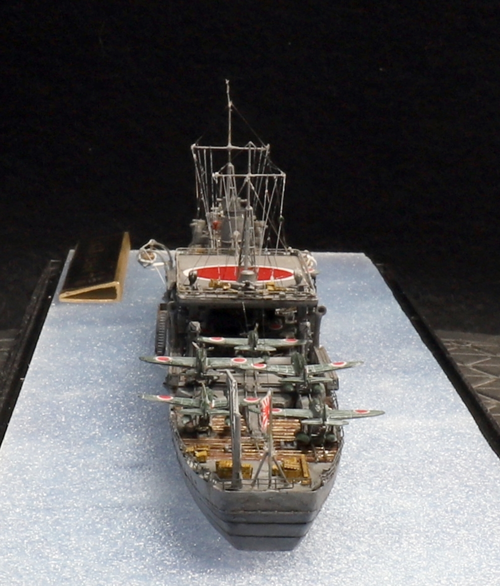 1/700 日本海軍 水上機母艦 千歳 ウォーターラインモデル 海上ジオラマ制作完成品（ケース付き）_画像5