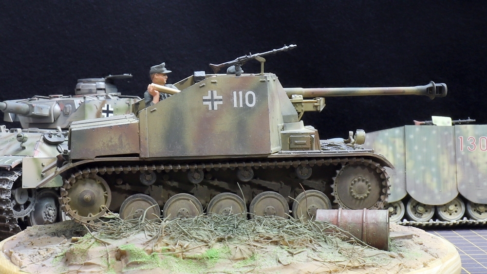 1/35 ドイツ陸軍 マーダーⅡ自走砲・円形ジオラマ 制作完成品 作品サイズ（直径190ｍｍ 高さ110ｍｍ）_画像3