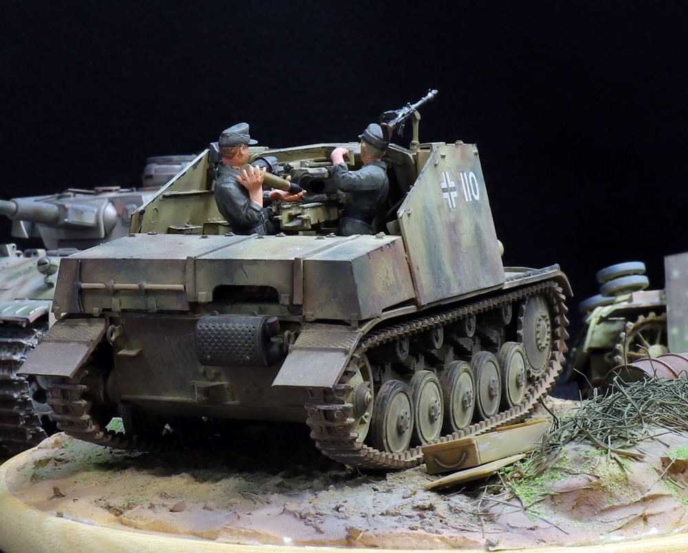 1/35 ドイツ陸軍 マーダーⅡ自走砲・円形ジオラマ 制作完成品 作品サイズ（直径190ｍｍ 高さ110ｍｍ）_画像5