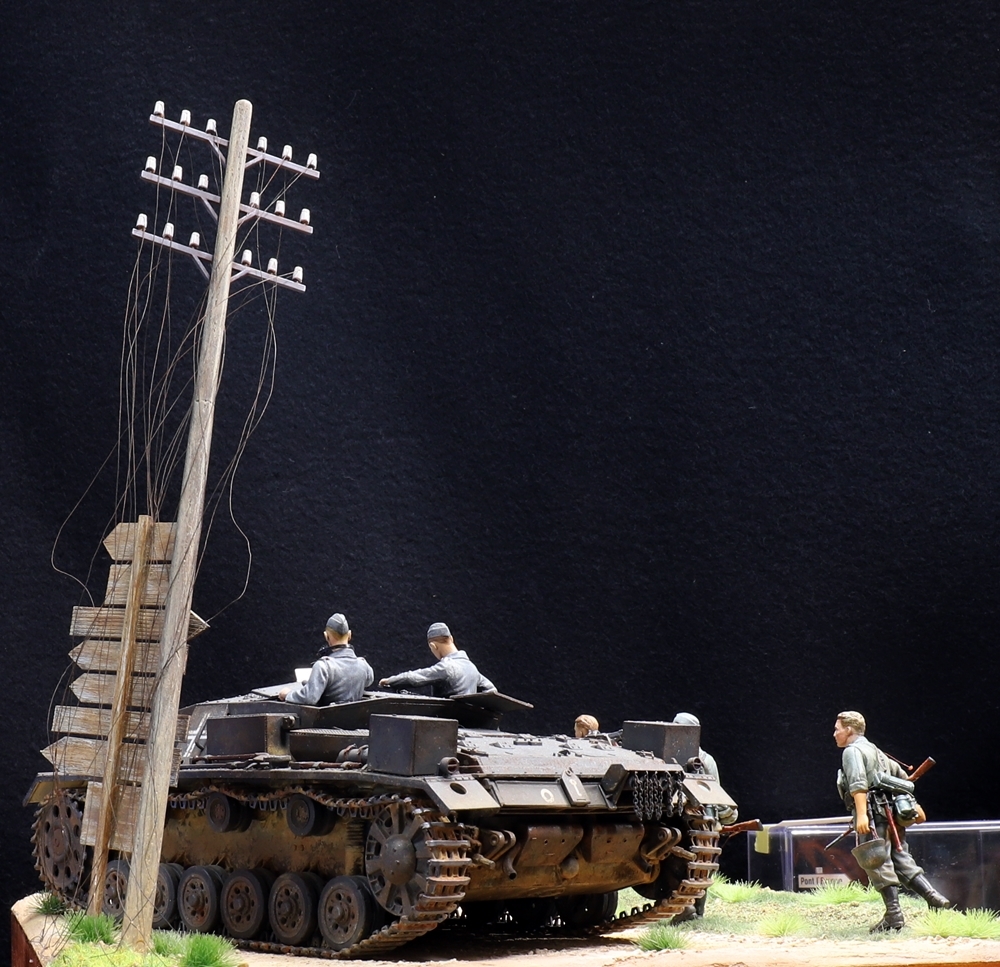 1/35 作品名「行軍」 ドイツ軍 Ⅲ号突撃砲＆歩兵 ジオラマ 制作完成品 作品サイズ（W24cm×D24cm×H24cm）_画像5