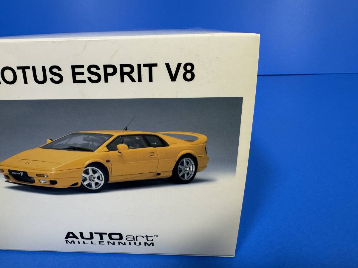 オートアート 1/18 ロータス エスプリ V8 イエロー AUTOart LOTUS ESPRIT V8 Yellow_画像3