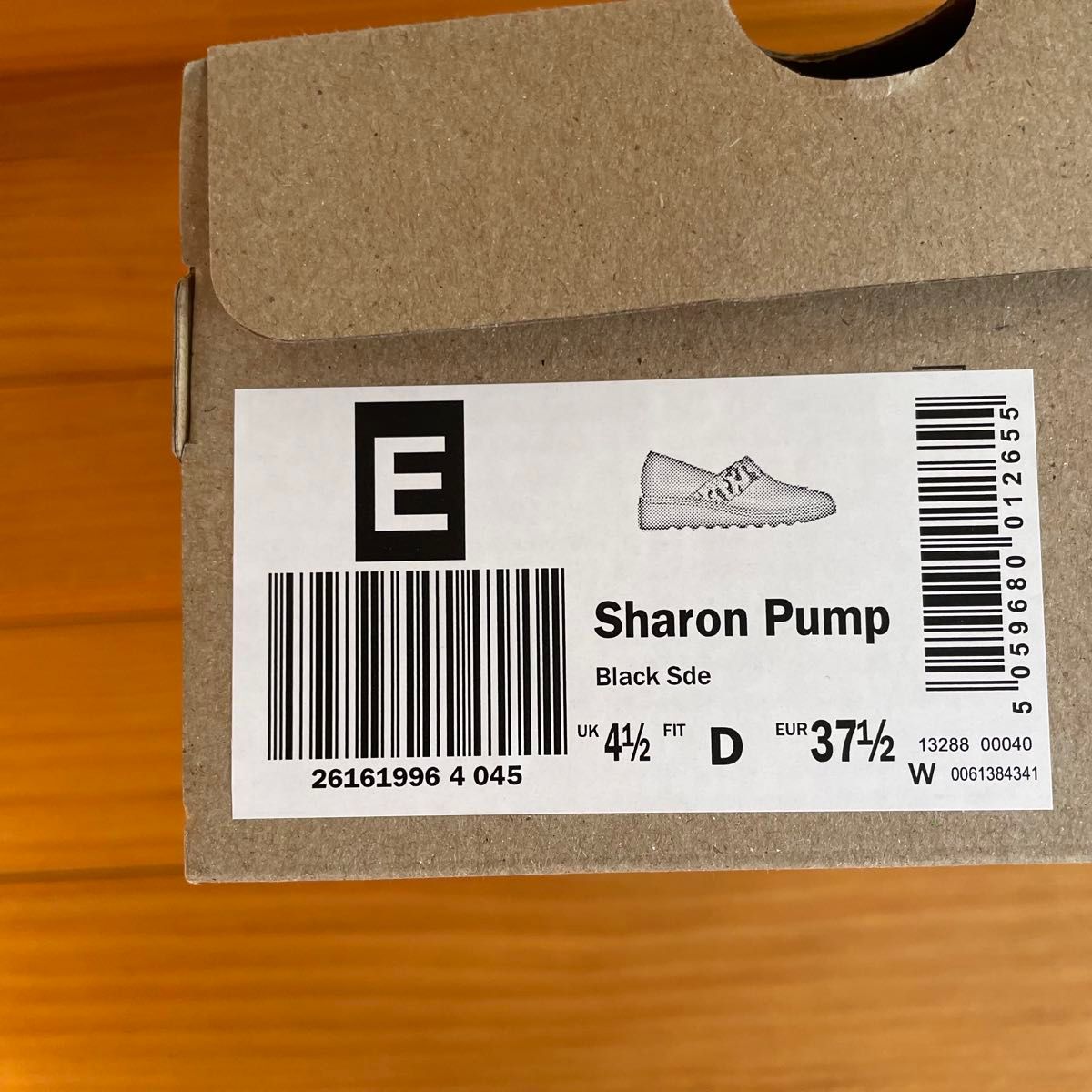 【新品】クラークス スリッポン シャロン Sharon Pump ブラック スウェード 黒　スエード