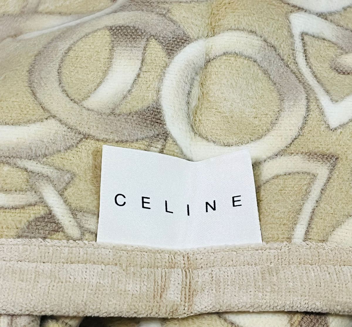 ★未使用品　CELINE  セリーヌ  綿100%  シルキータッチ  洗える綿毛布　西川産業