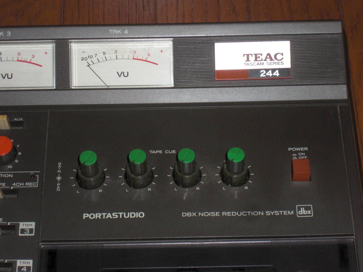 ティアック TEAC 244 PORTASTUDIO 超名機 MTR 極上音 ポータスタジオ VINTAGE カセット TASCAM SERIES  タスカム 超高額取引されてる逸品