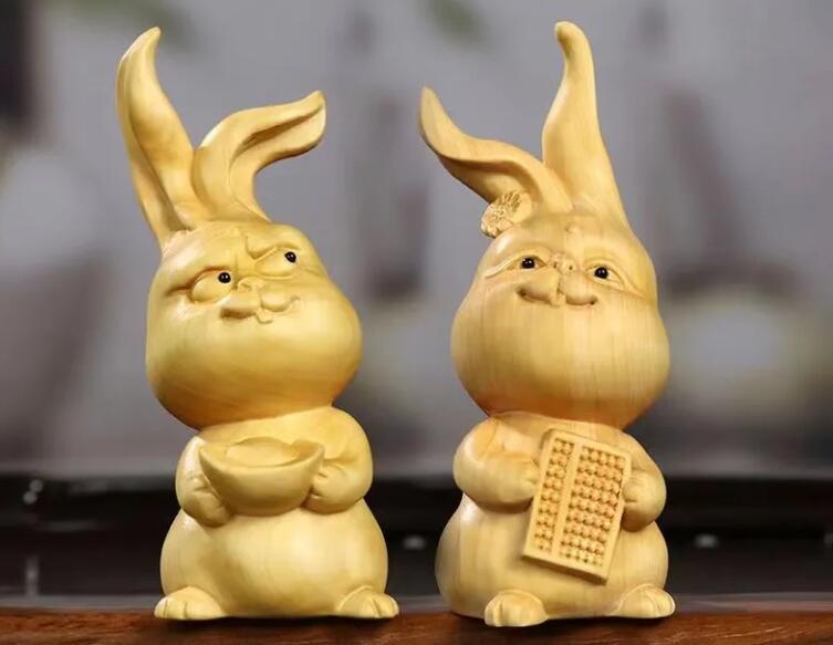 黄楊木彫刻干支ウサギの置物_画像1