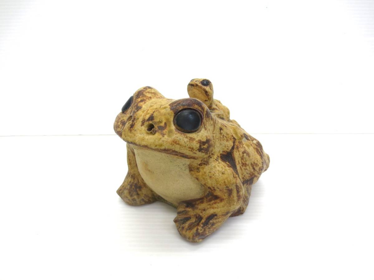 【12-135】カエル 蛙 置物 親子 インテリア 陶器 飾り 　_画像1