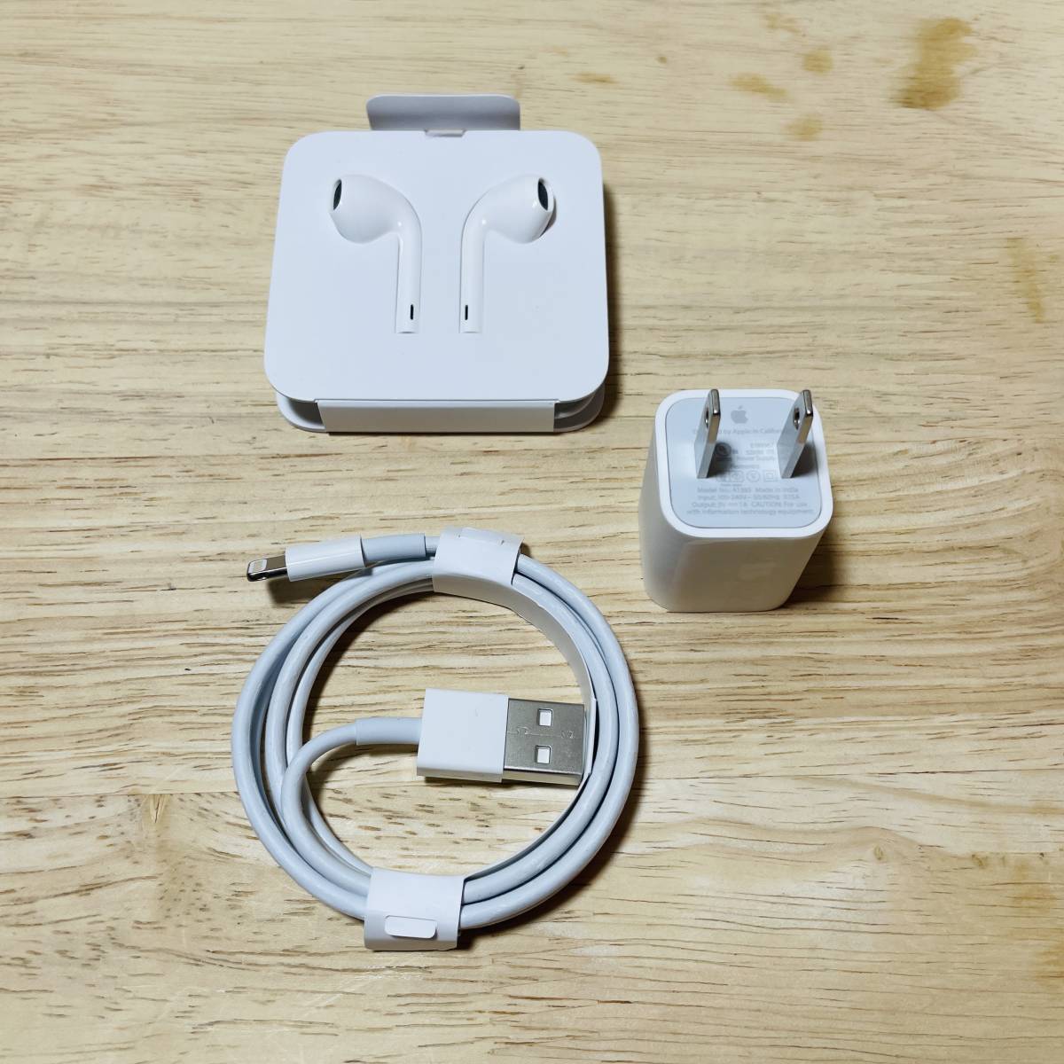 【純正未使用】Apple Lightningケーブル 充電器 有線イヤホン_画像1
