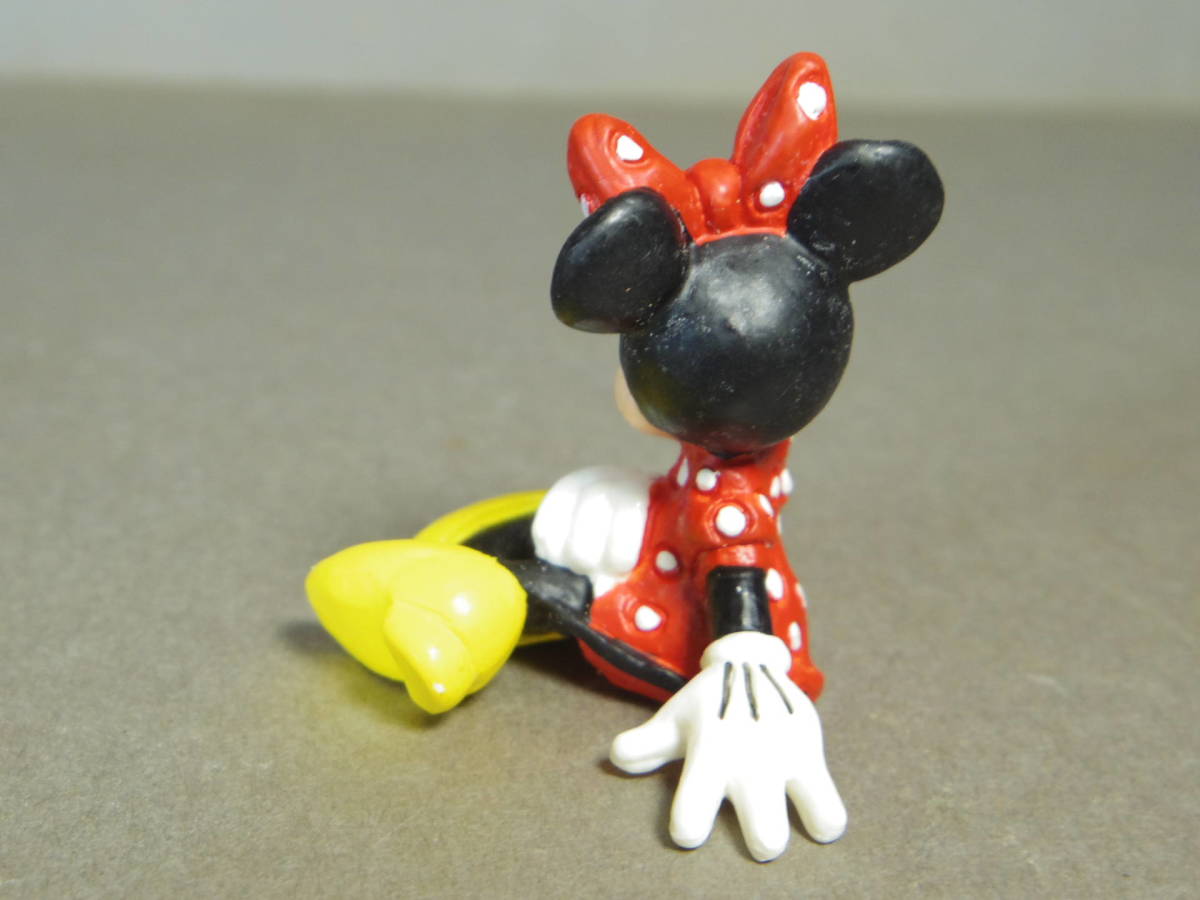  Disney Minnie Mouse PVC figure polka dot seat .