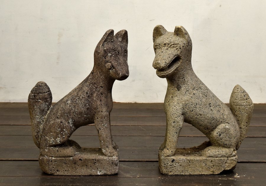 【蔵c7538】古いキツネ　稲荷　 阿吽狐 一対 石彫 狛犬