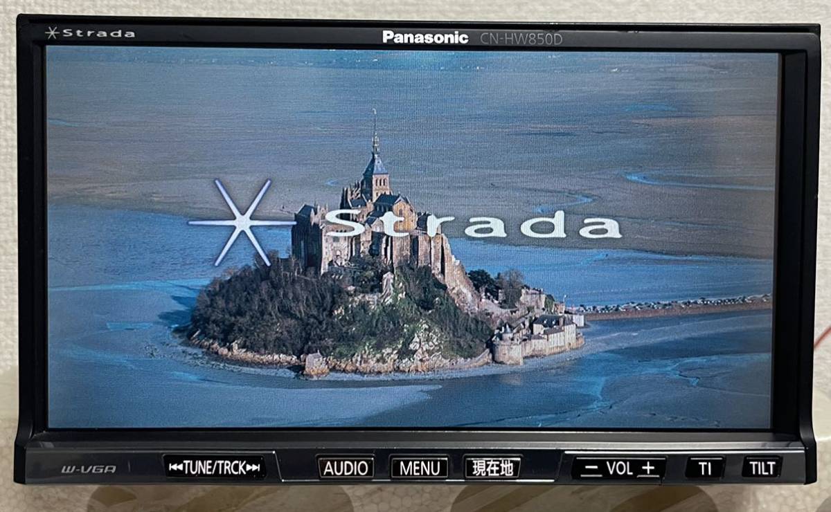 CN-HW850D★Panasonic パナソニック ストラーダ HDDナビ ★地図データ 2017年＊...本体のみ_画像1