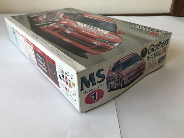 1/24　モータースポーツシリーズ１　Gathers　ホンダ　インテグラDC2　タイプR　ディテールアップパーツ付属　未組立品　保管品_画像2