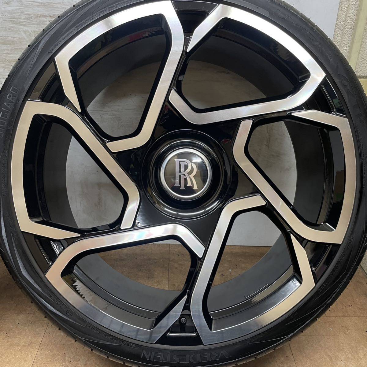 希少品！美品！バリ溝！ロールスロイス カリナン外し LUXCAR TUNING 24インチ 10J +23 PCD112 5H 295/30R24 4本セット_画像5